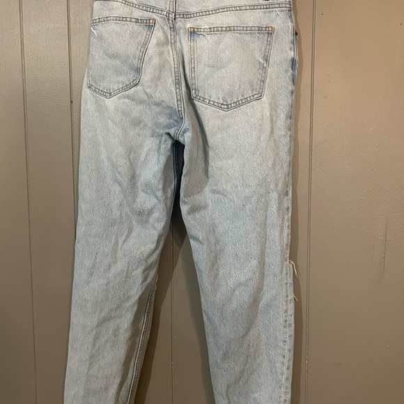 ZARA Light Wash Denim Jeans distressed - Picture 5 of 5